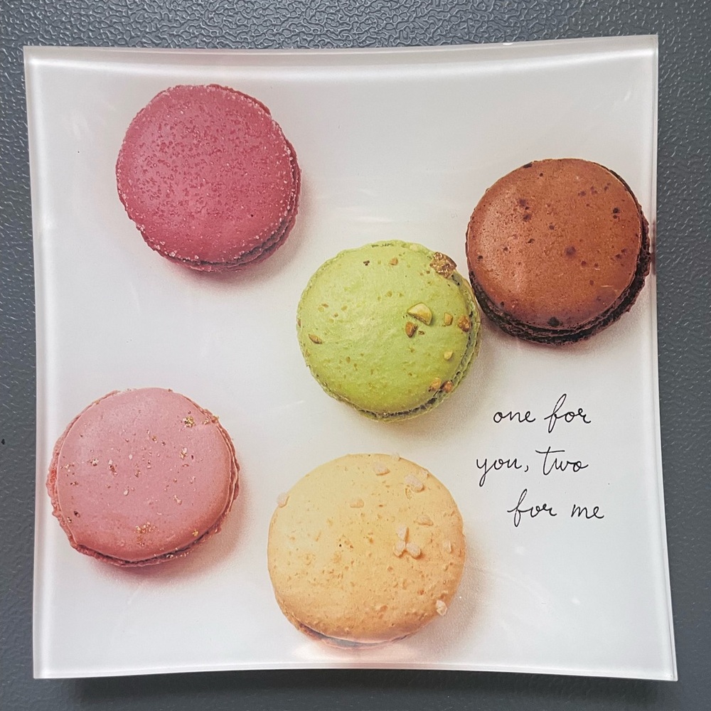Kate Spade Lenox NEVER USED “Snap Happy Macaroons” Square Dish